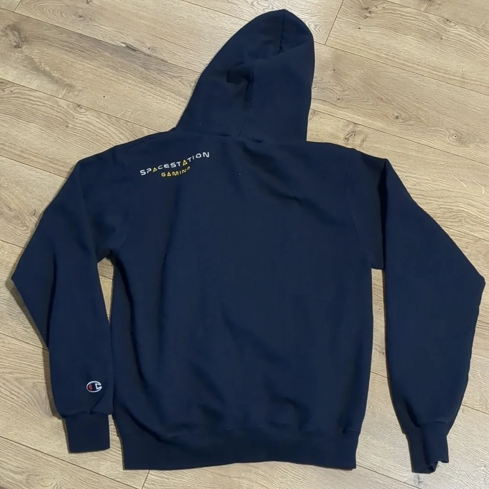 Champion Spacestation Gaming Hoodie Navy Blue Logo Unisex Size Small
